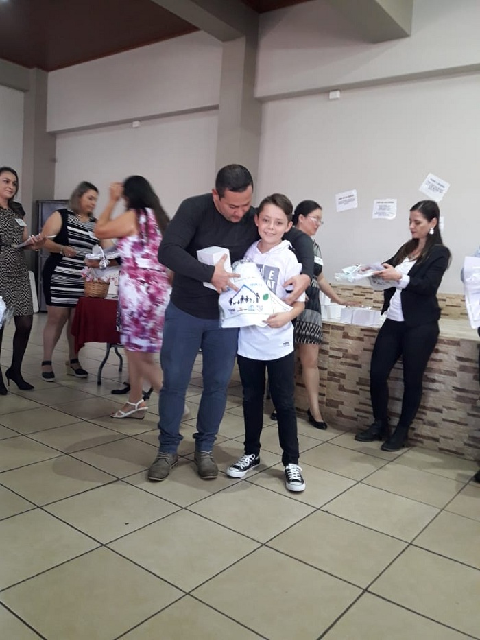 Graduación 2019 Familias Fuertes Escuela Llorente de Tibás